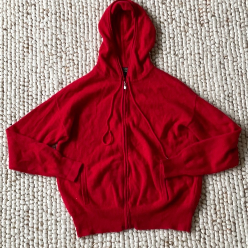 100% real cashmere hoodie! Size M